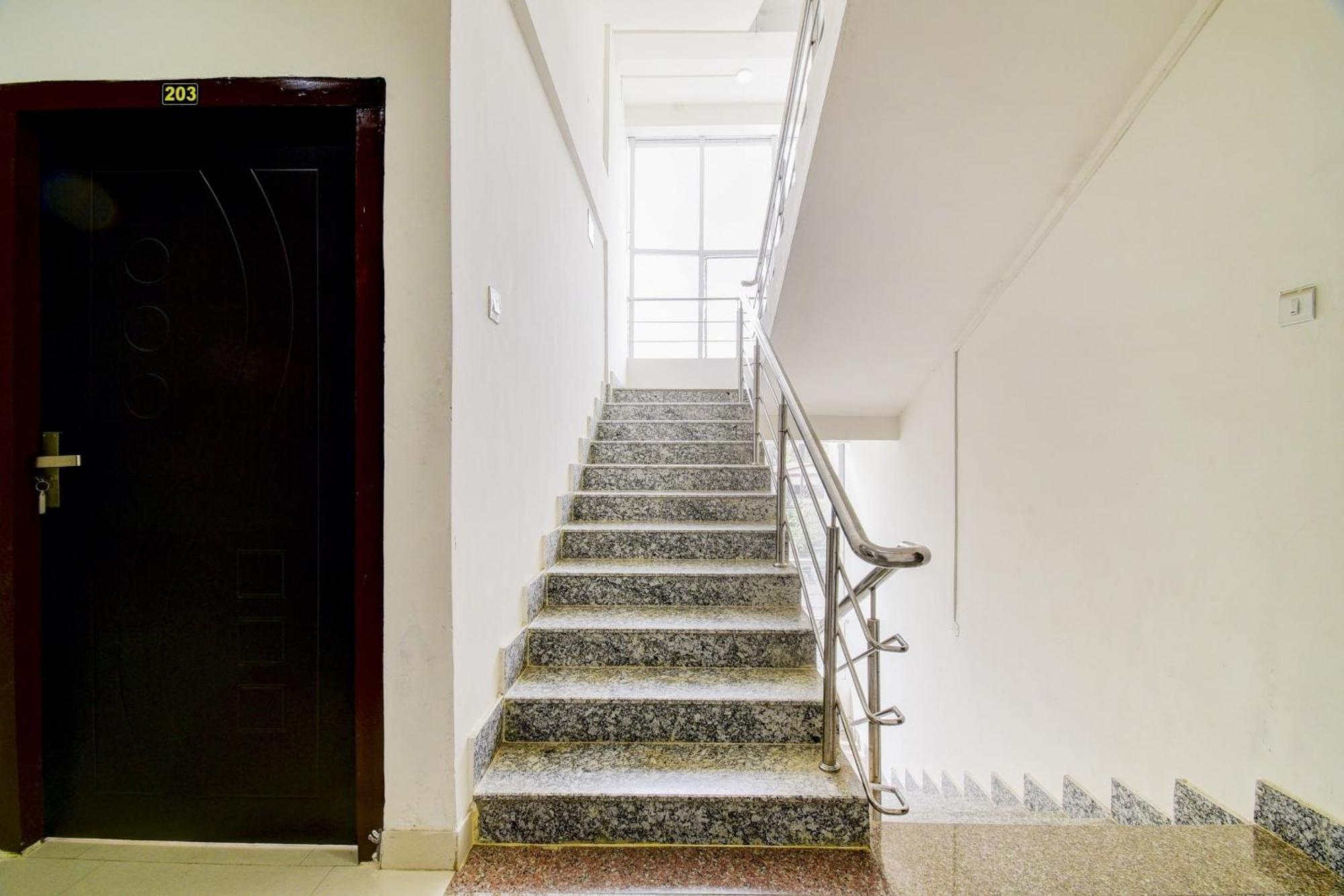 Hotel O Home Cozy Home Guwahati Exterior foto